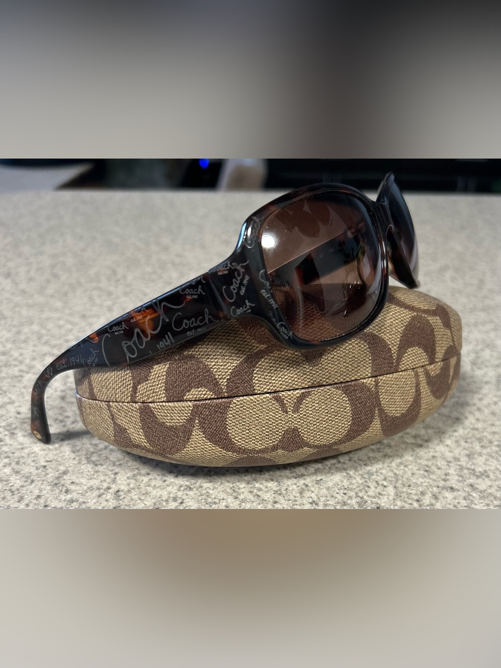 Coach Taryn (S801) Sunglasses